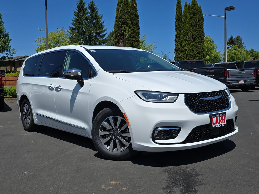Used 2023 Chrysler Pacifica Limited FWD image 40