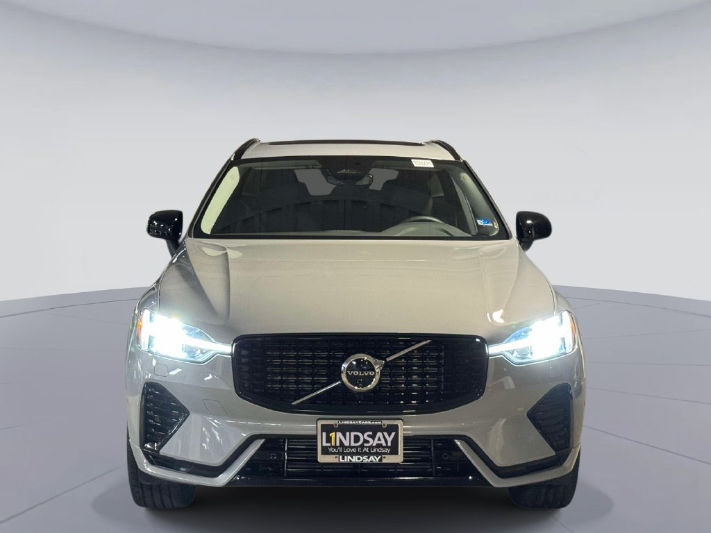 Used 2025 Volvo XC60 T8 Plus w/ Climate Package AWD/4WD image 5