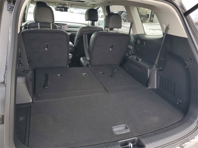 Used 2024 Kia Telluride EX w/ EX Captain's Chair Package image 5