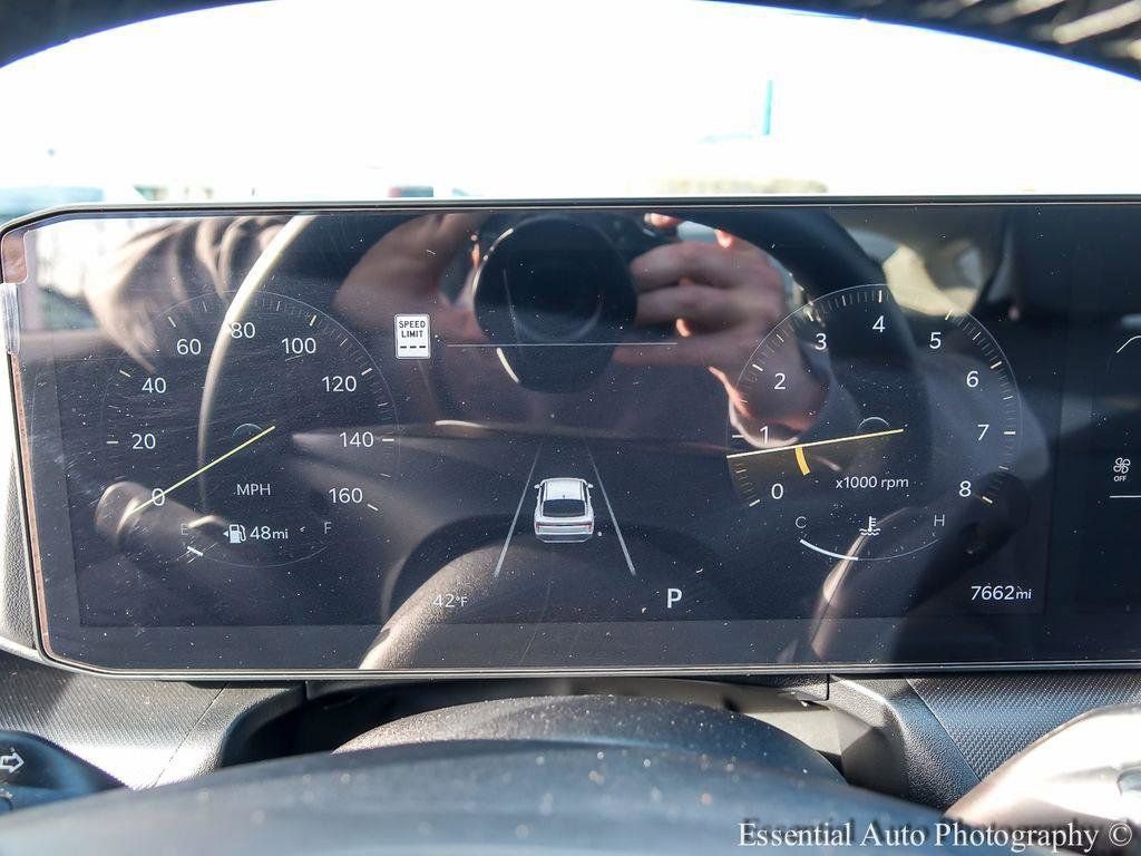 Used 2025 Kia K4 EX image 13