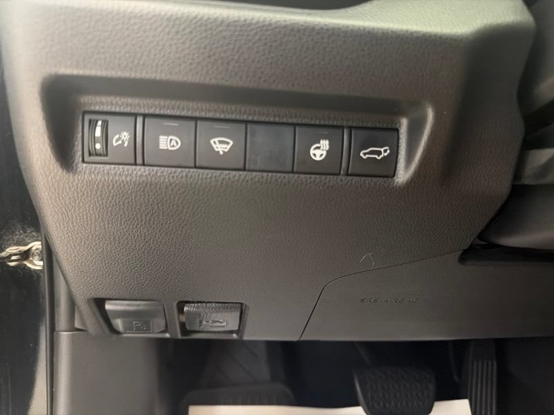 Used 2019 Toyota RAV4 XLE w/ Convenience Package AWD/4WD image 21