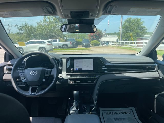 Used 2025 Toyota Camry LE FWD image 13