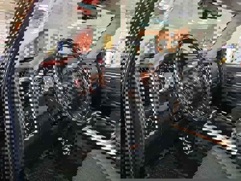 Used 2016 RAM 1500 Outdoorsman image 9