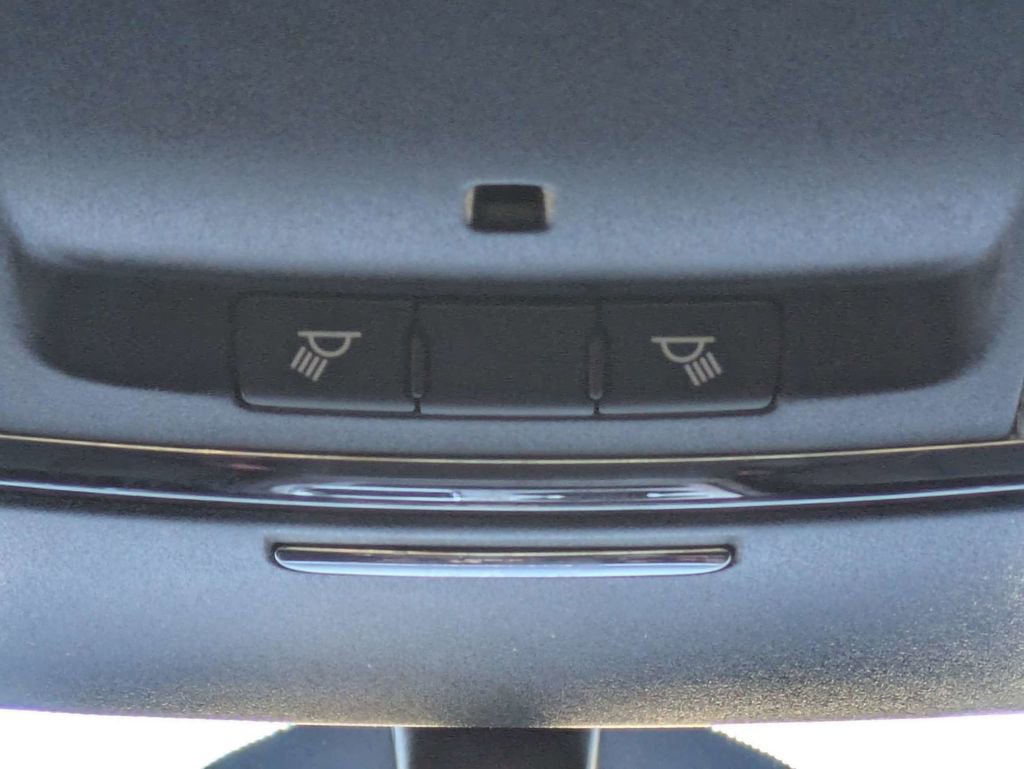 Used 2021 Jeep Grand Cherokee Laredo image 21