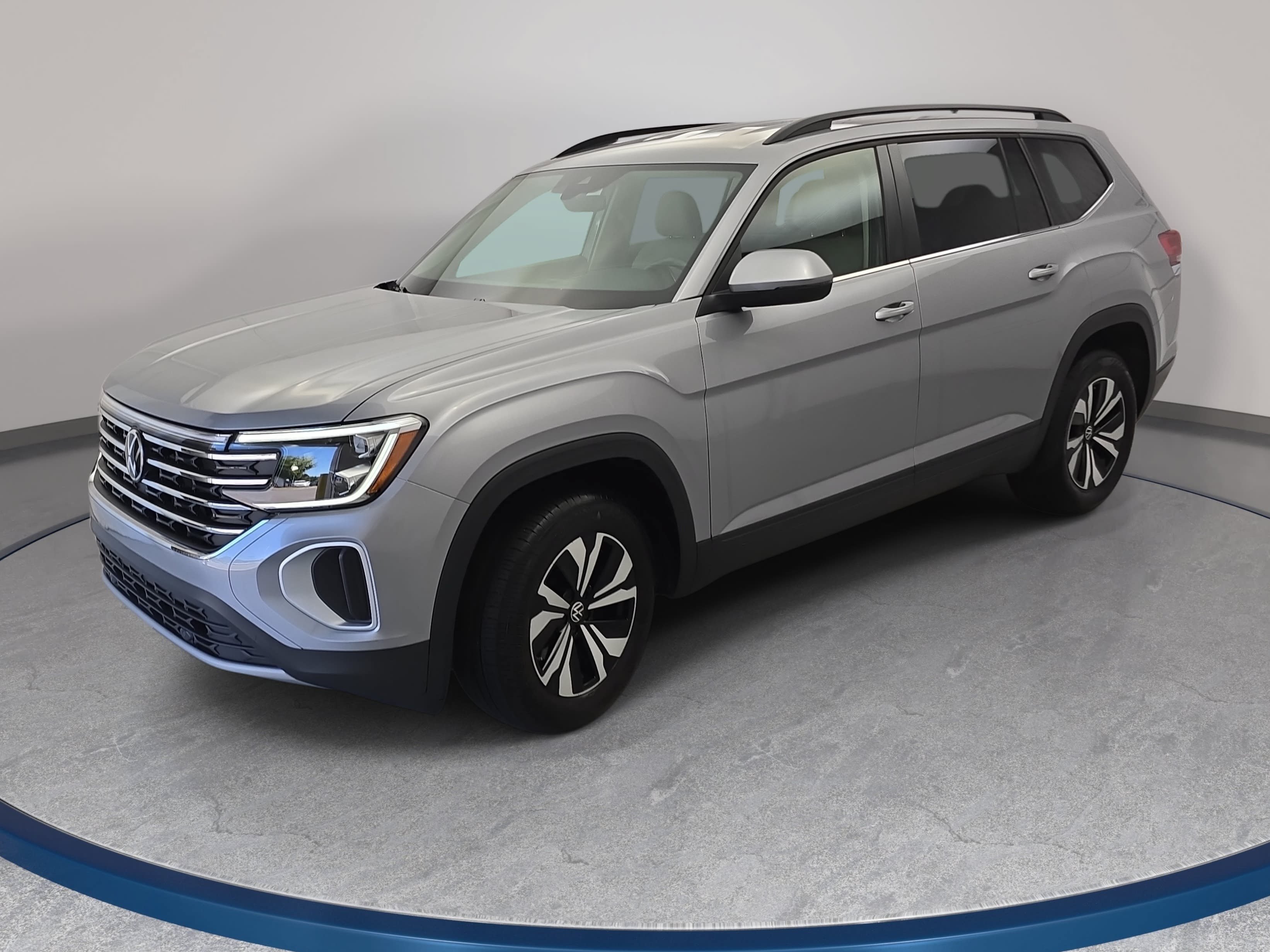 Certified 2026 Volkswagen Atlas SE FWD image 1