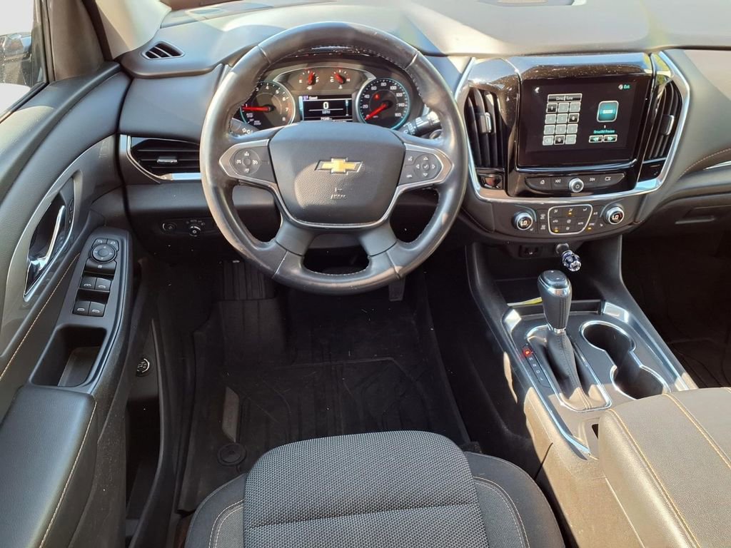 Used 2018 Chevrolet Traverse LT FWD image 12