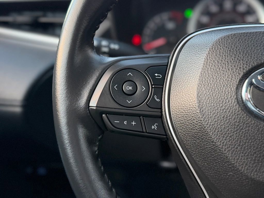 Certified 2022 Toyota Corolla Cross LE image 8