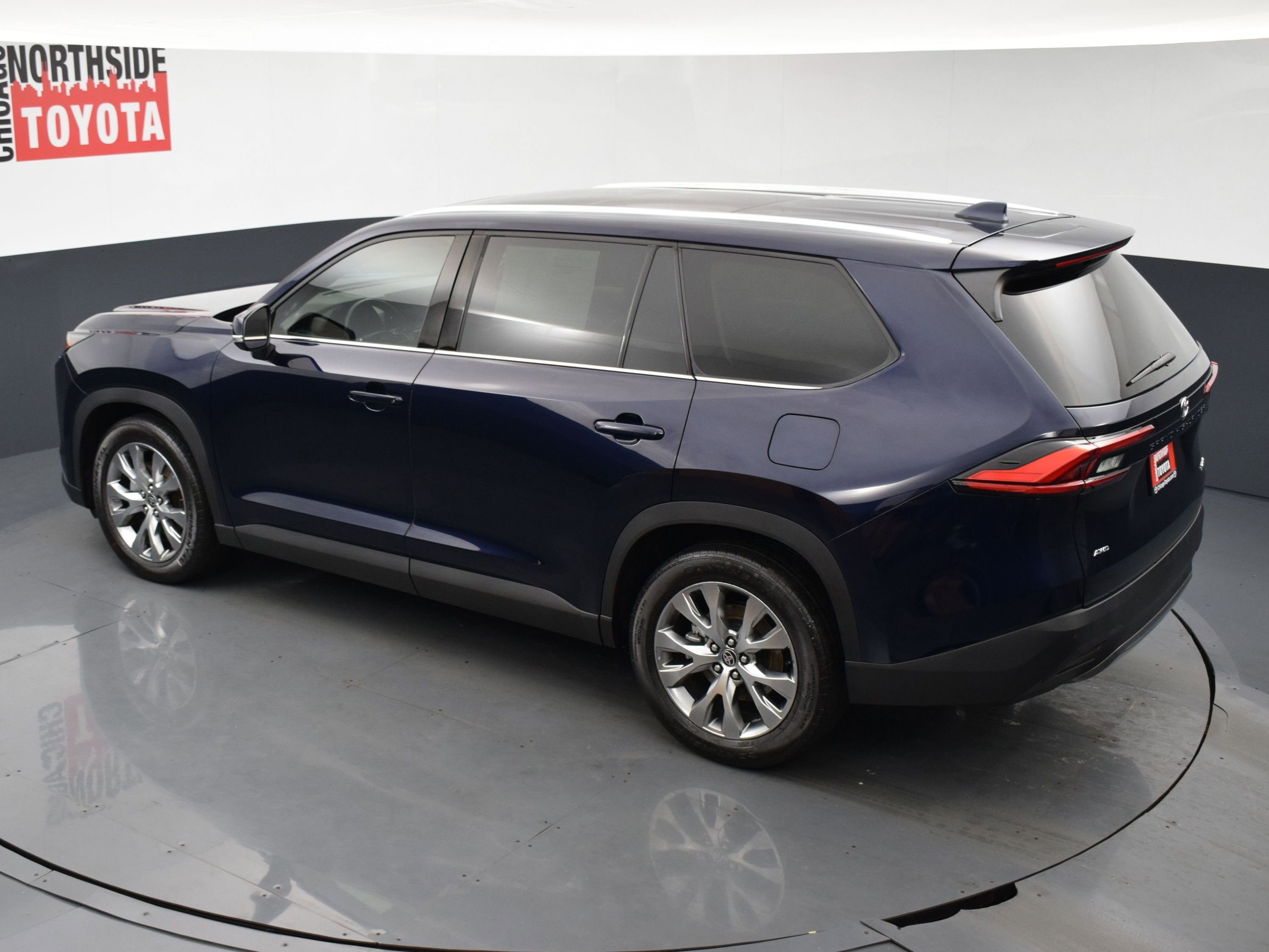 Used 2024 Toyota Grand Highlander Limited image 30