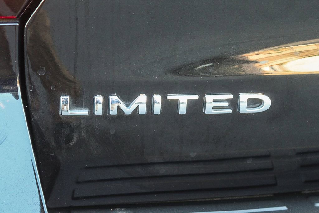 Used 2023 Ford Expedition Limited RWD image 12