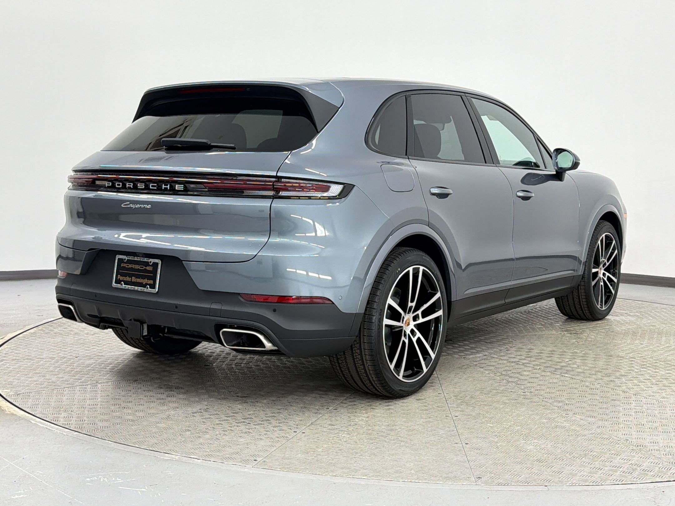 New 2026 Porsche Cayenne AWD/4WD image 9