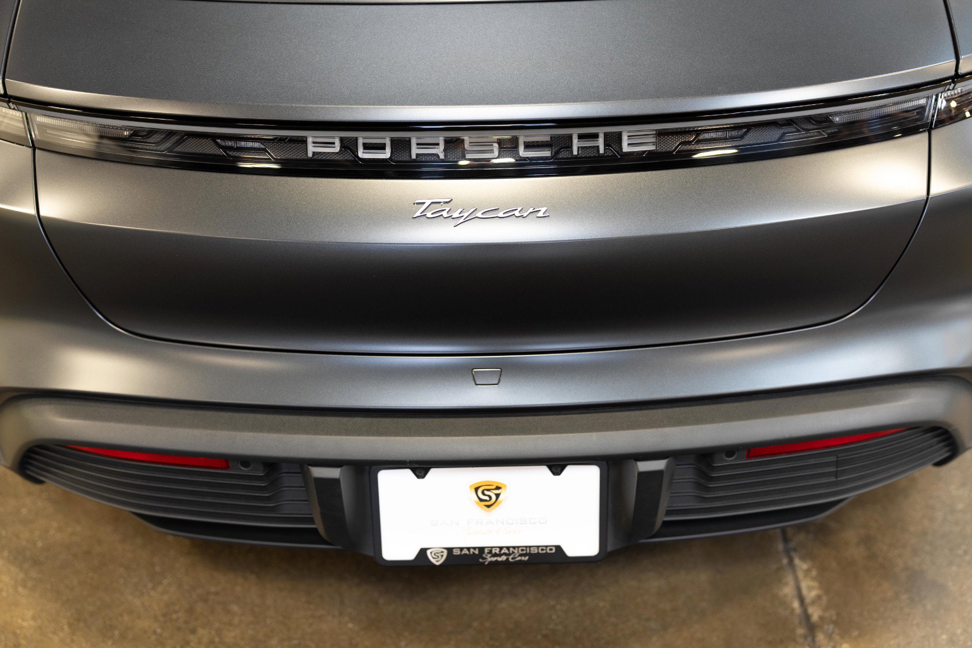 Used 2025 Porsche Taycan RWD image 45