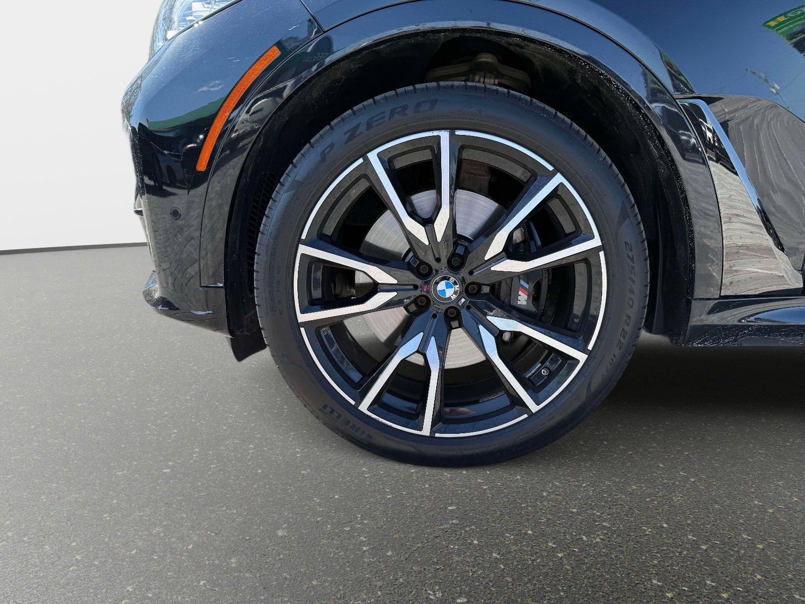 Used 2021 BMW X7 xDrive40i w/ M Sport Package image 11