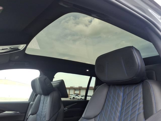 New 2026 Cadillac Escalade IQL Luxury AWD/4WD image 12