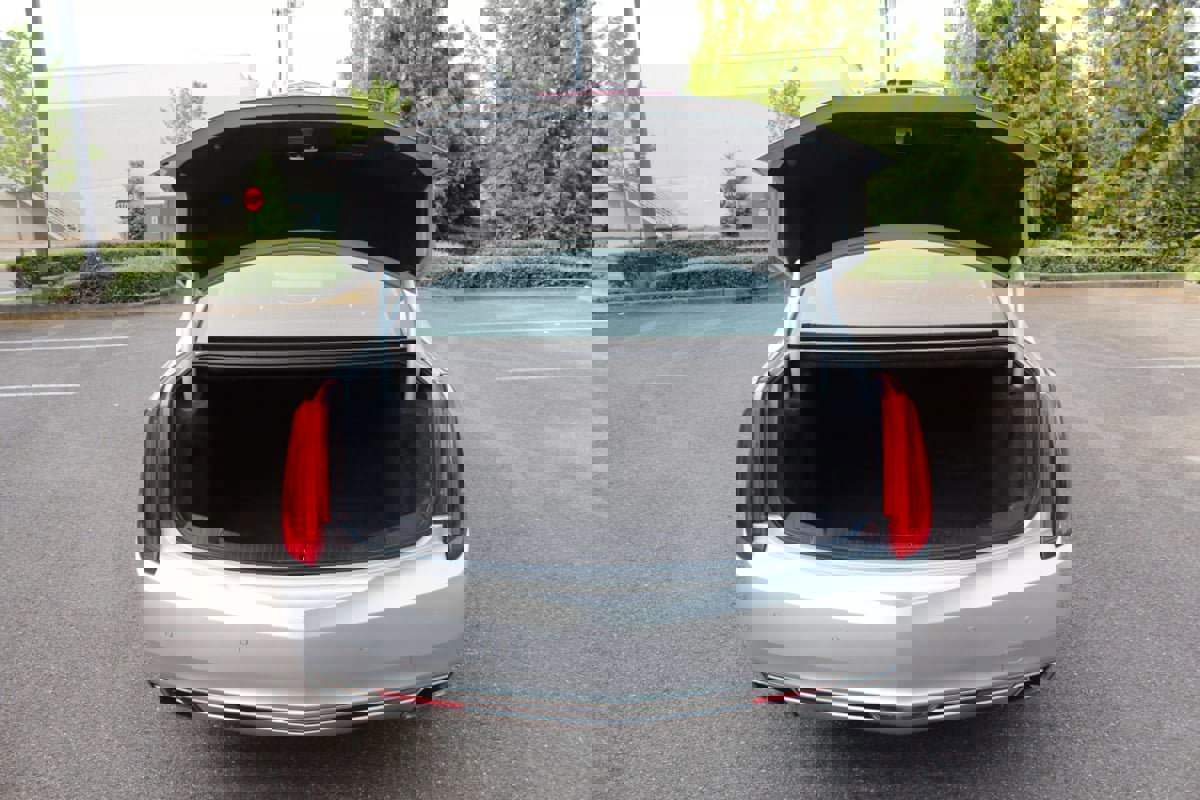 Used 2014 Cadillac XTS Luxury image 33