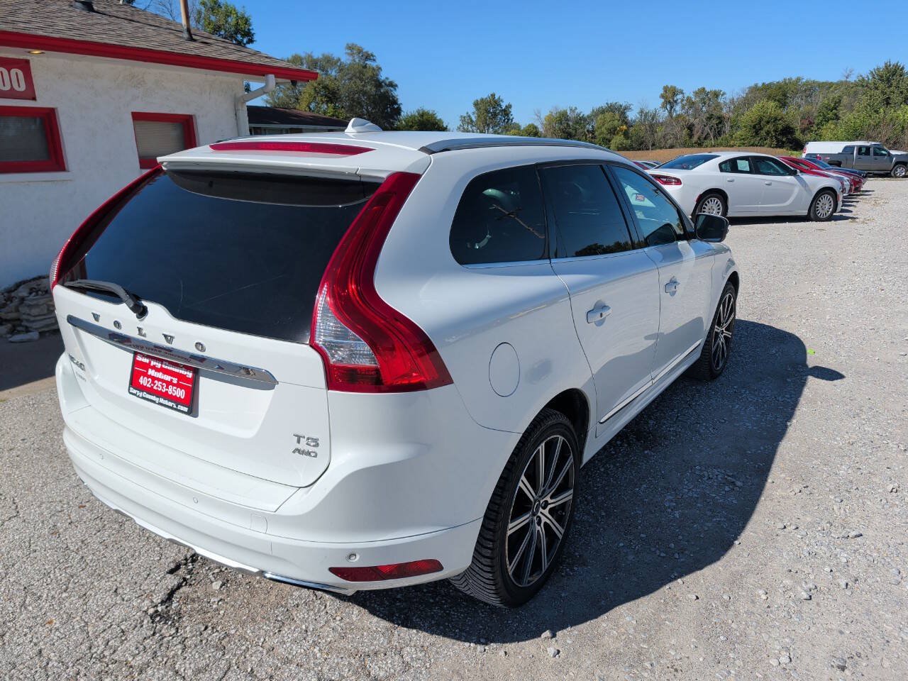 Used 2015 Volvo XC60 T5 AWD/4WD image 3