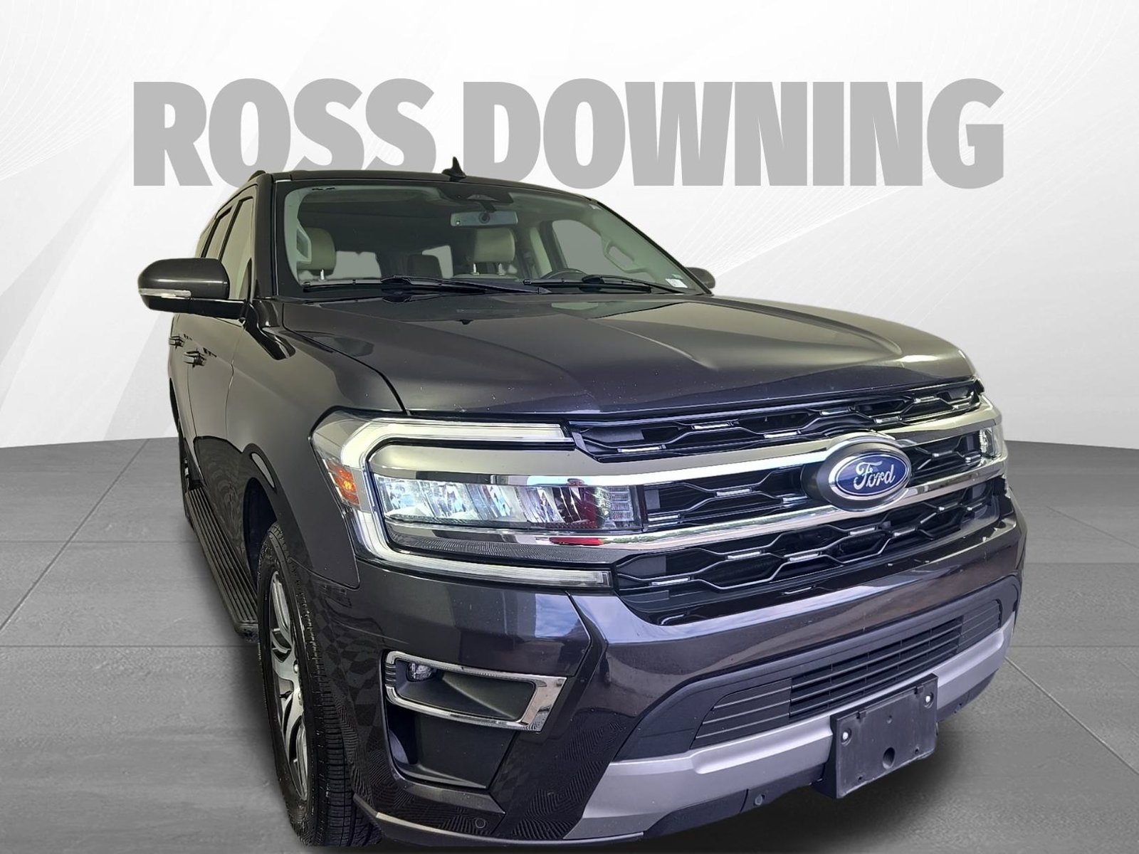 Used 2024 Ford Expedition Limited RWD image 3
