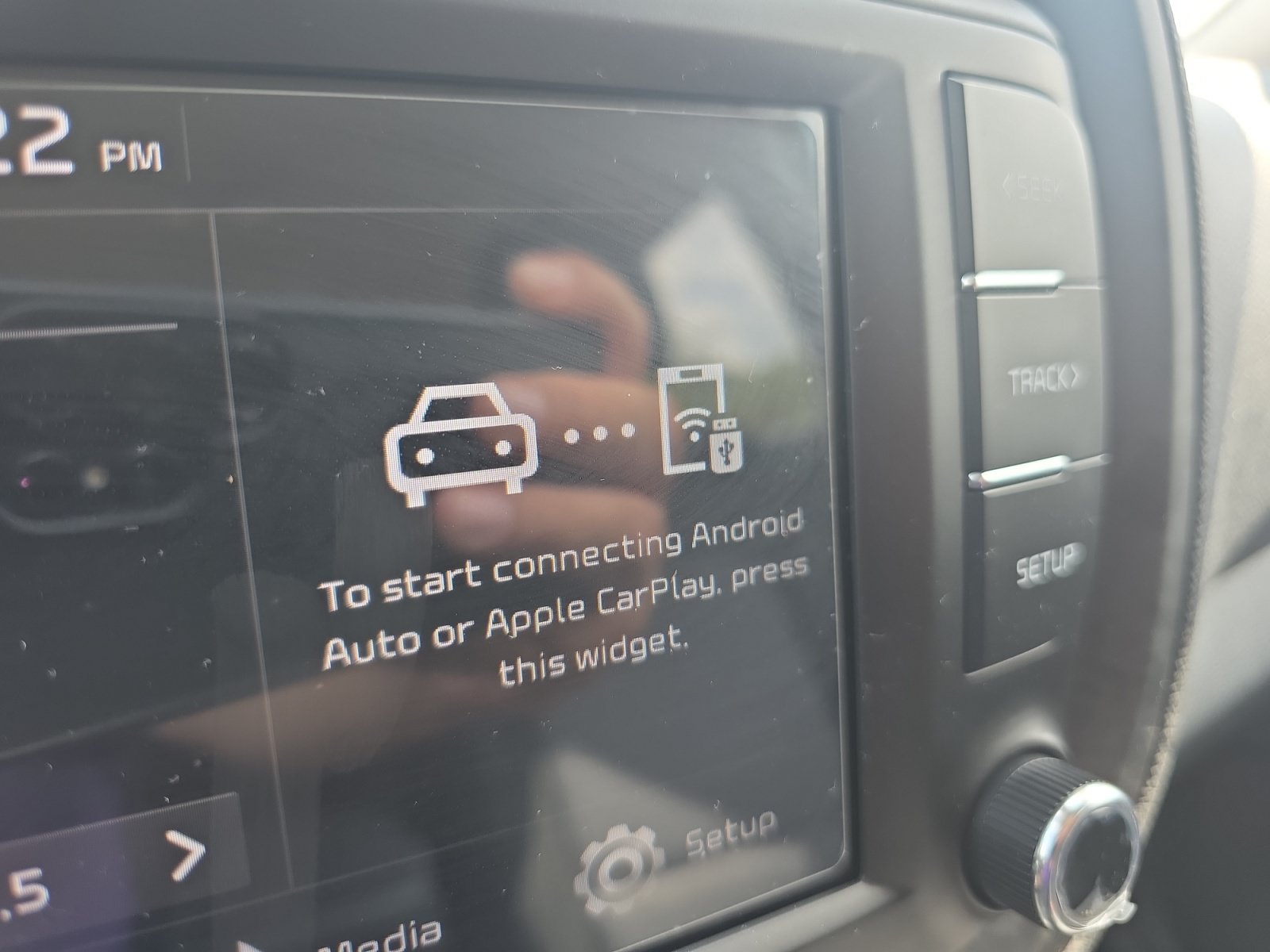Certified 2025 Kia Soul LX w/ LX Technology Package FWD image 13