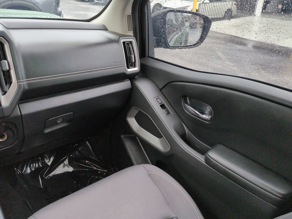 Certified 2025 Nissan Frontier SV w/ SV Convenience Package RWD image 17