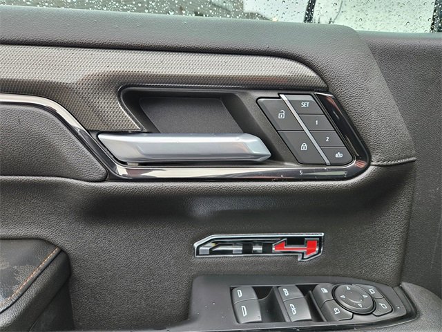 Used 2022 GMC Sierra 1500 AT4 w/ AT4 Preferred Package image 16