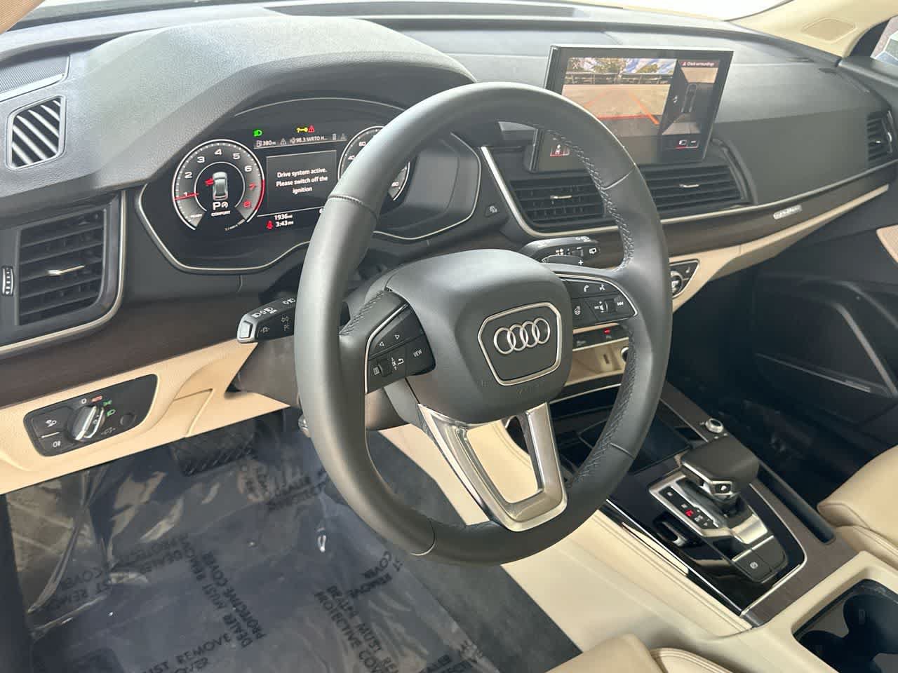 Used 2025 Audi Q5 2.0T Premium Plus w/ Premium Plus Package AWD/4WD image 13