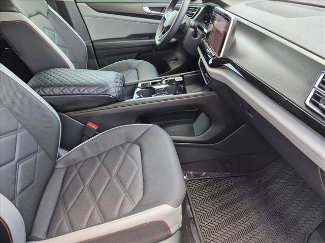 Used 2024 Volkswagen Atlas Peak Edition SEL AWD/4WD image 22