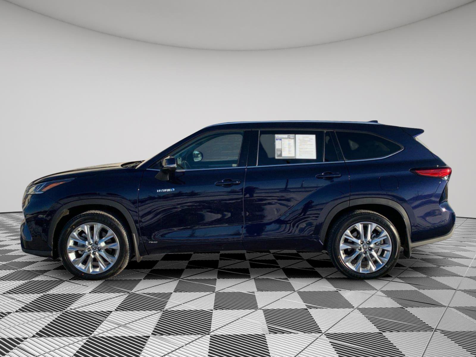 Used 2021 Toyota Highlander Limited image 8
