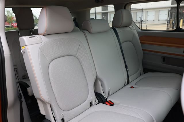 Used 2025 Volkswagen ID. Buzz 1st Edition RWD image 17