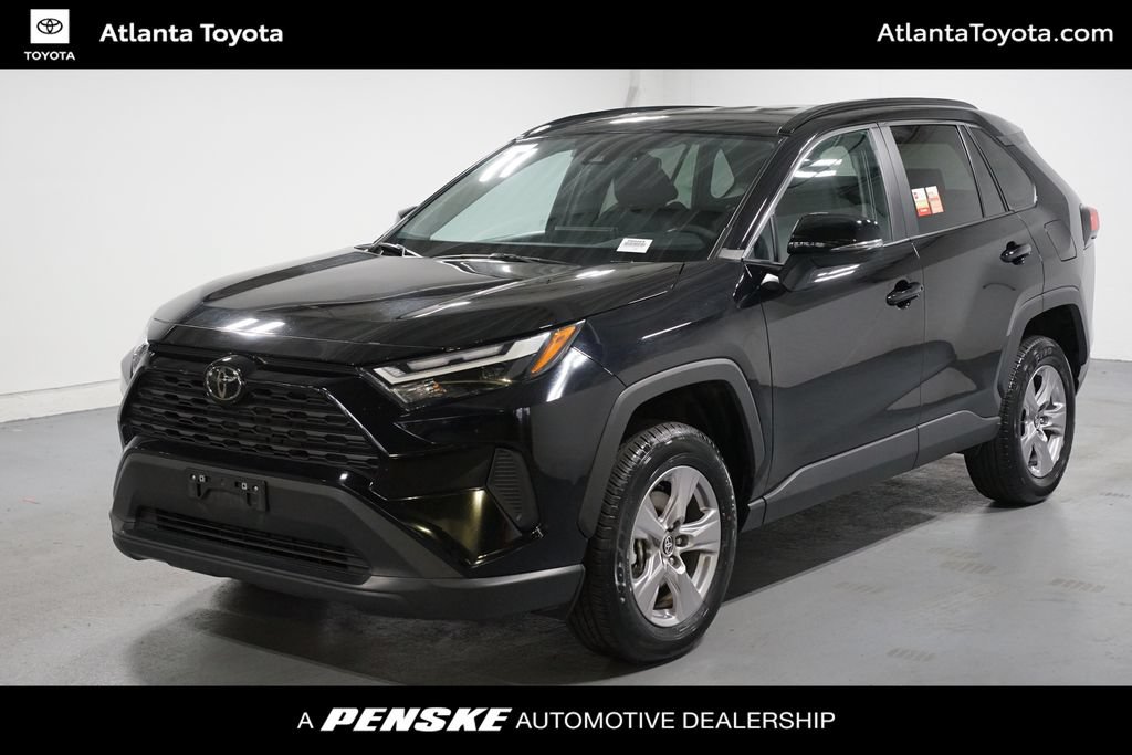 Certified 2025 Toyota RAV4 XLE FWD image 1
