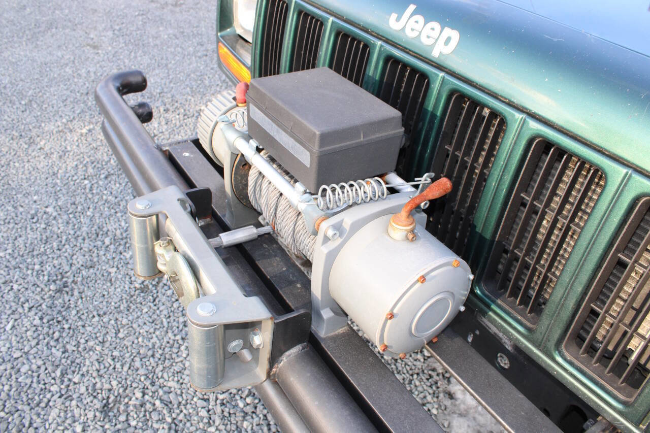 Used 2001 Jeep Cherokee Sport image 24