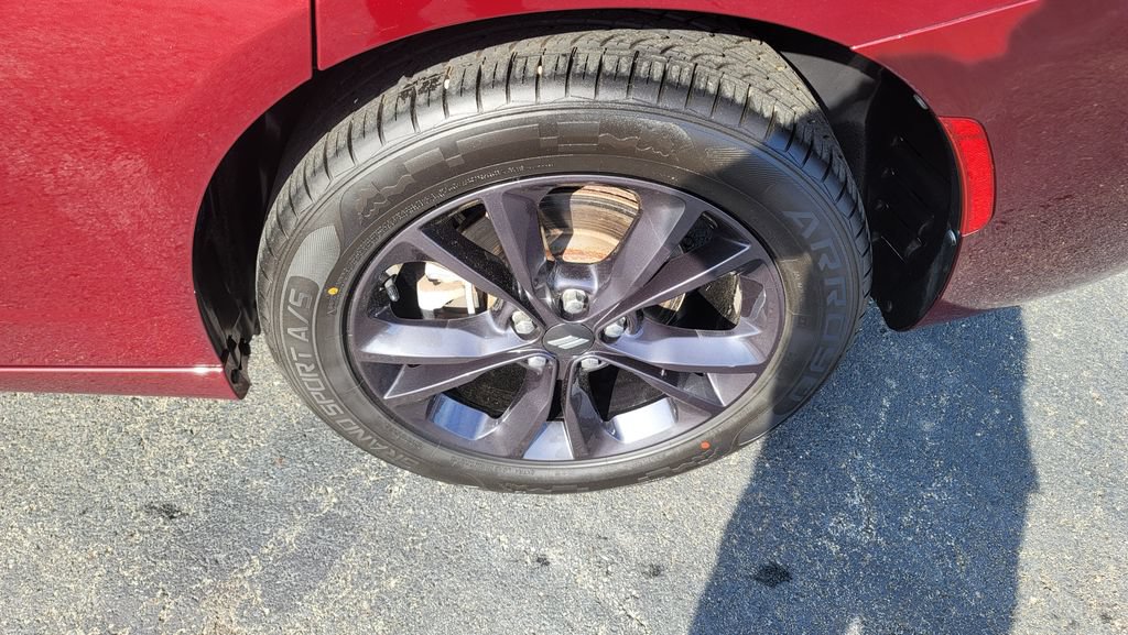 Used 2021 Dodge Charger SXT w/ Blacktop Package AWD/4WD image 8
