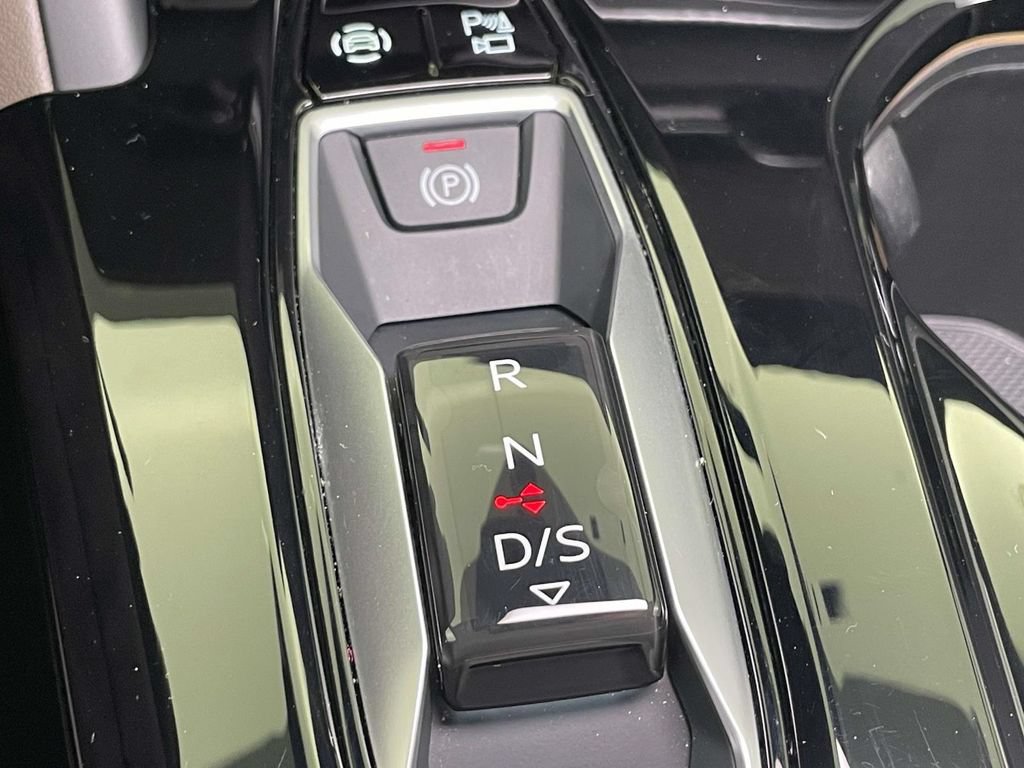 Certified 2025 Audi Q5 Premium w/ Premium Plus AWD/4WD image 33