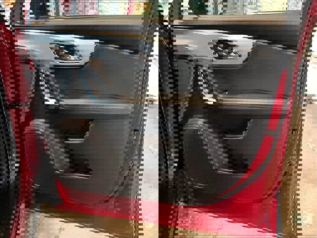 Used 2020 Chevrolet Blazer LT image 12