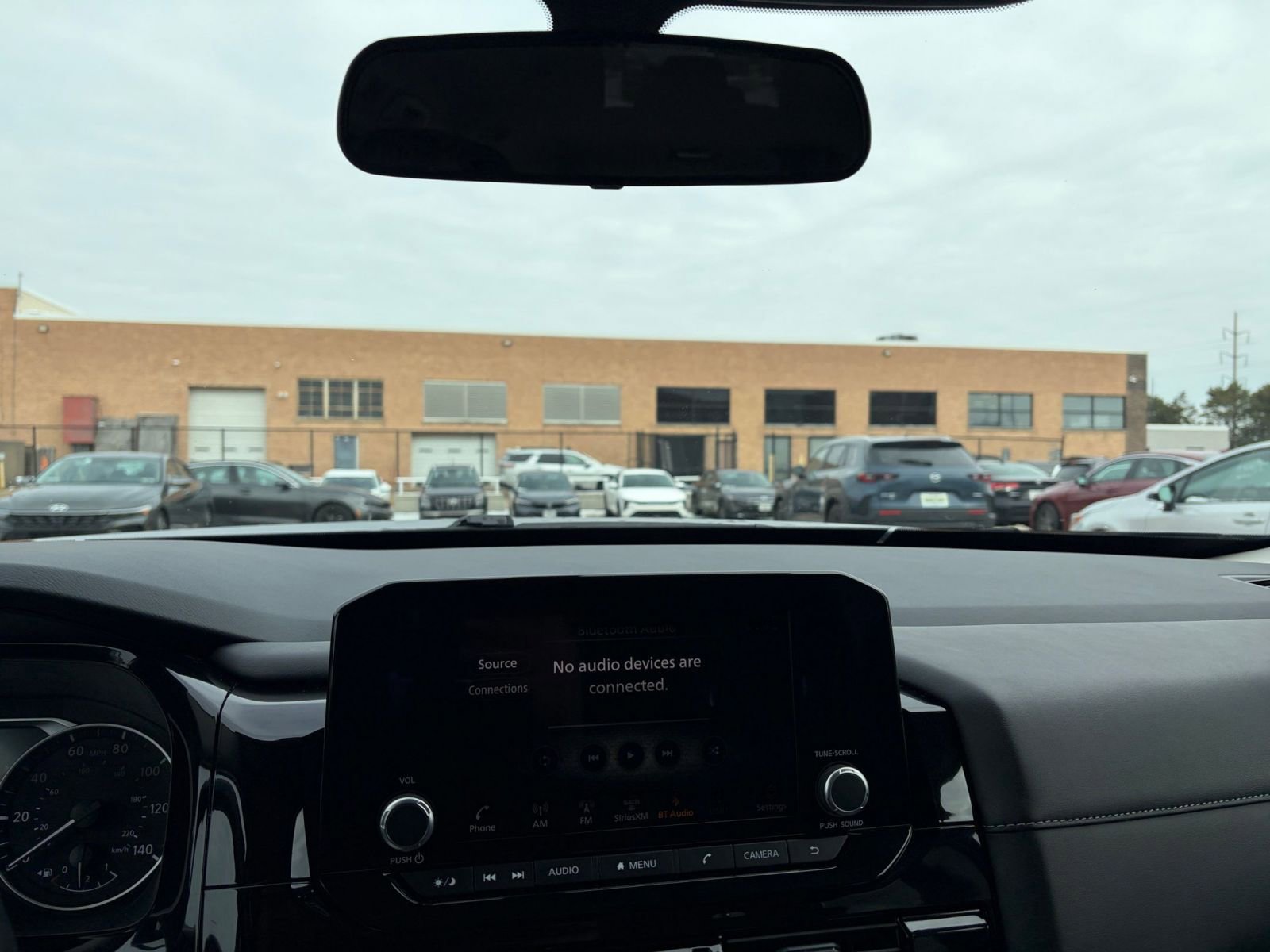 Used 2025 Nissan Pathfinder SV image 17