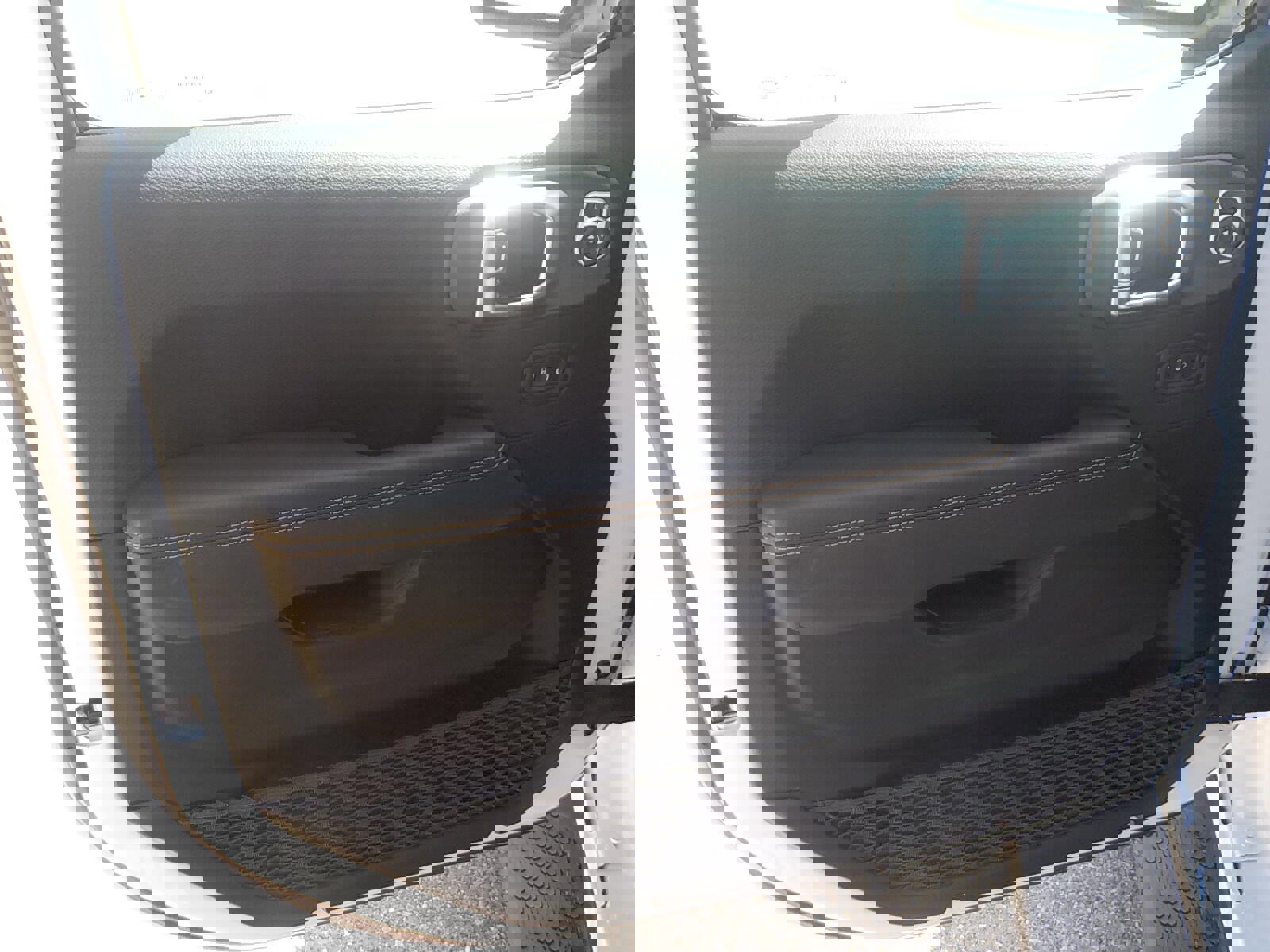 New 2026 Jeep Wrangler Unlimited Sahara image 17