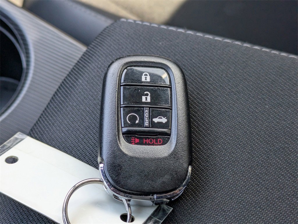 Used 2025 Honda Civic Sport image 40