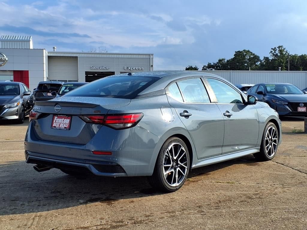 New 2025 Nissan Sentra SR w/ SR Premium Package image 2