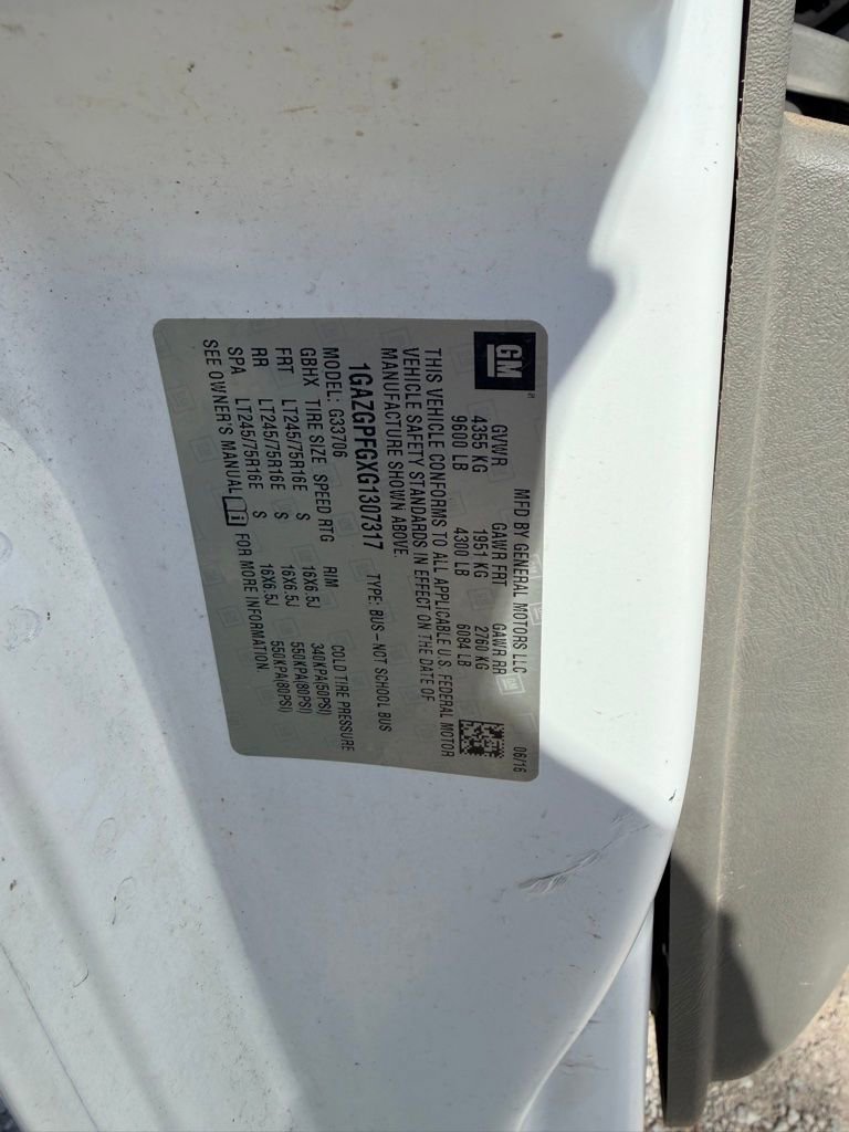 Used 2016 Chevrolet Express 3500 LT w/ LT Preferred Equipment Group image 8