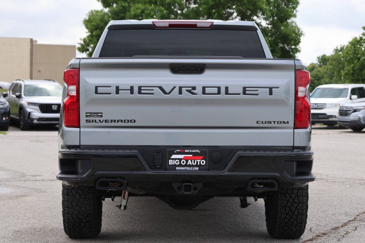 Used 2026 Chevrolet Silverado 1500 Custom Trail Boss w/ Dark Appearance Package AWD/4WD image 10