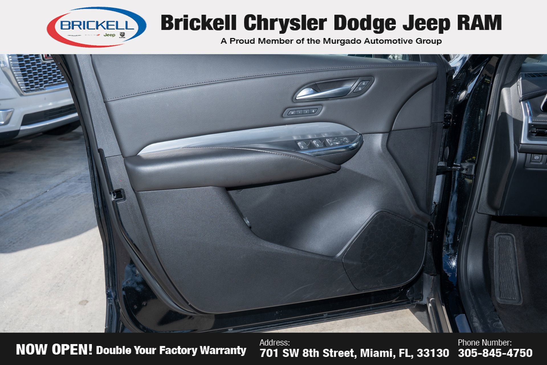 Used 2025 Cadillac XT4 Premium Luxury FWD image 11