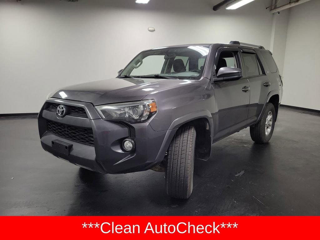 Used 2019 Toyota 4Runner SR5 AWD/4WD image 4