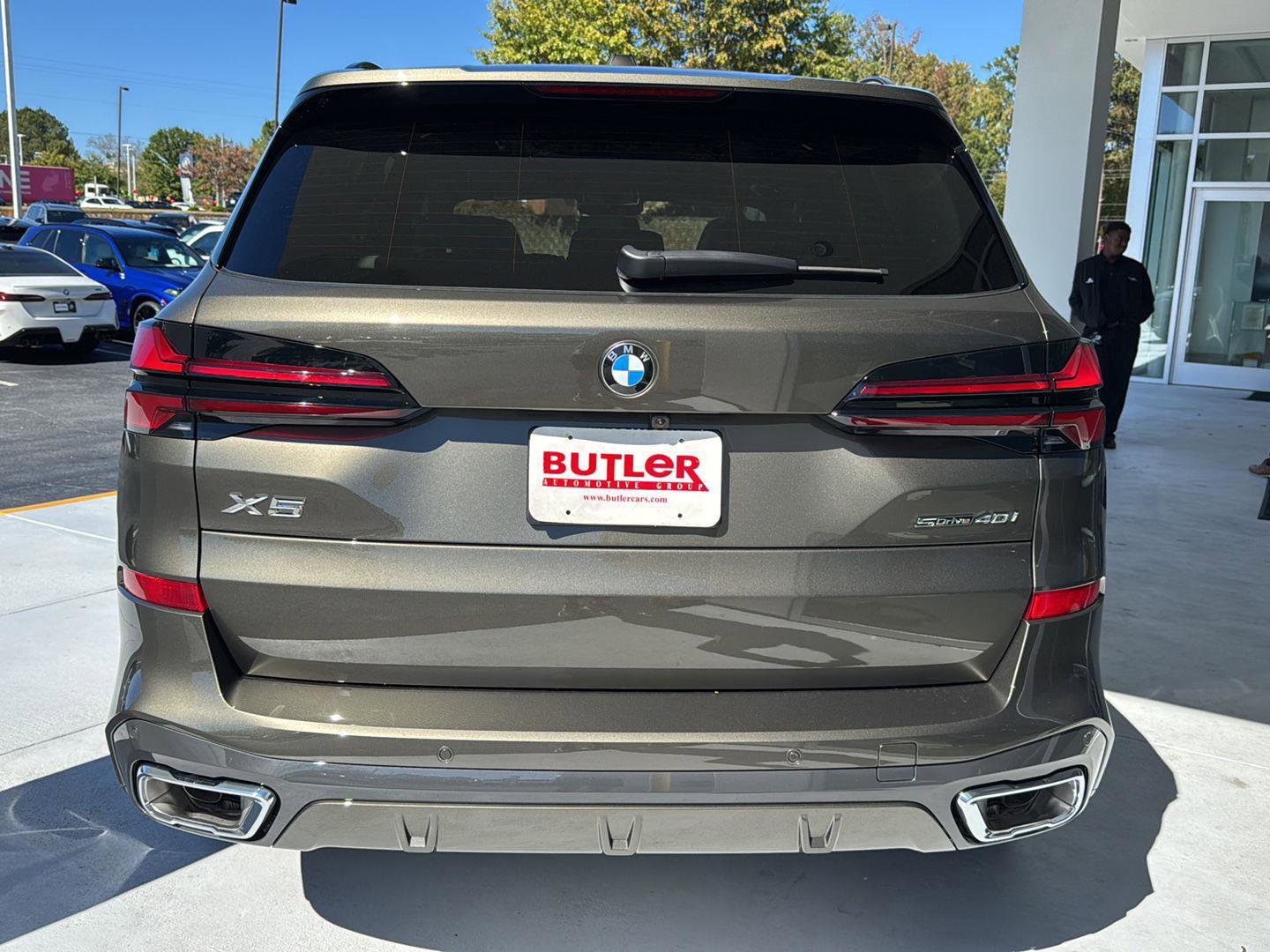 New 2026 BMW X5 M60i image 4
