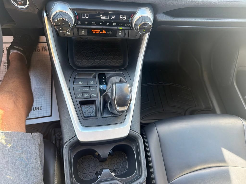 Used 2019 Toyota RAV4 XLE Premium w/ Cold Weather Package AWD/4WD image 35