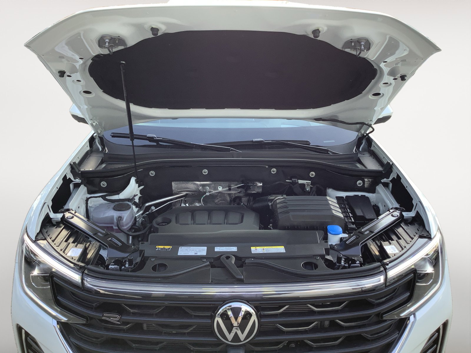 New 2026 Volkswagen Atlas Cross Sport SEL Premium R-Line AWD/4WD image 12