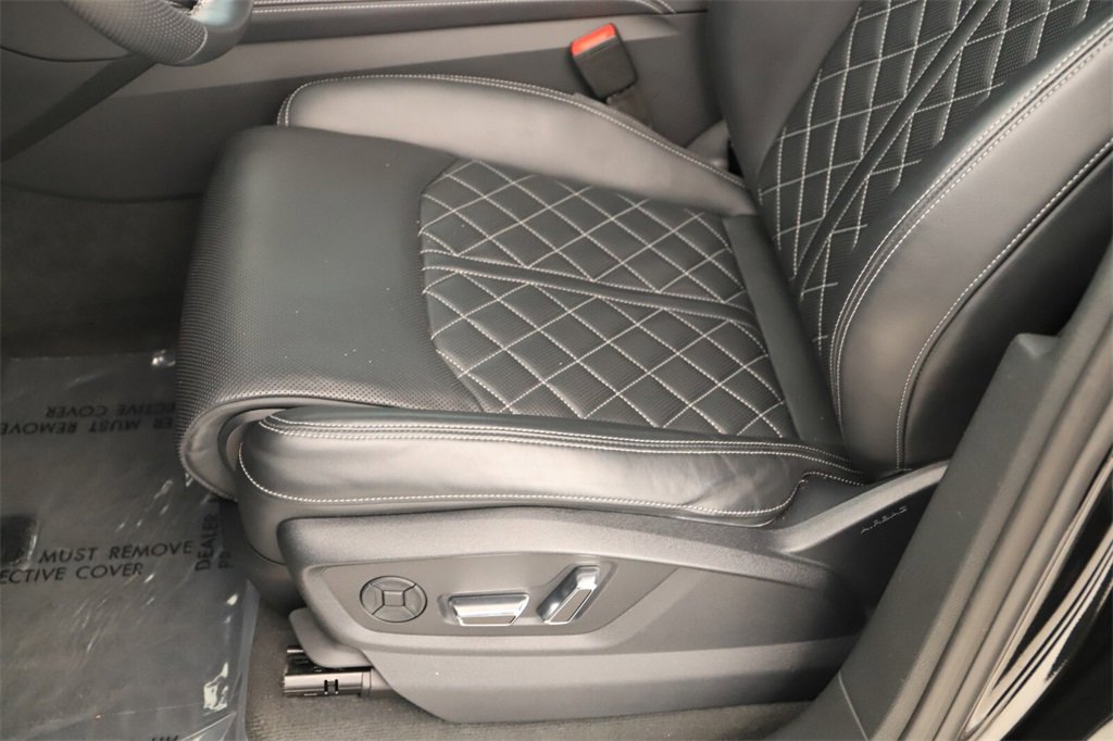 Certified 2023 Audi SQ7 Prestige image 25