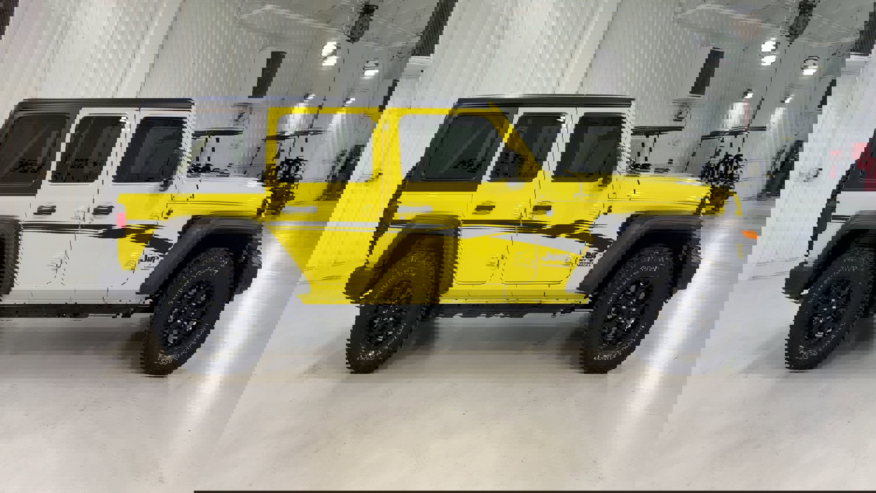 Used 2022 Jeep Wrangler Unlimited Sport image 2