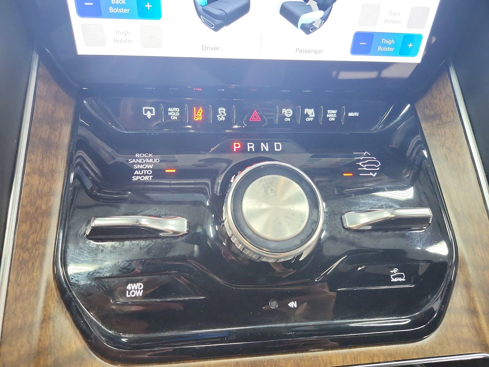 Used 2023 Jeep Grand Wagoneer 4WD image 25