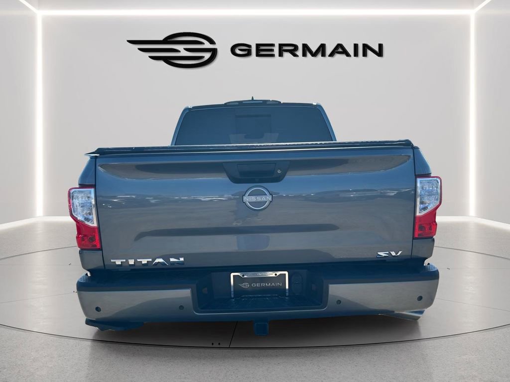 Used 2023 Nissan Titan SV w/ SV Convenience Package RWD image 5