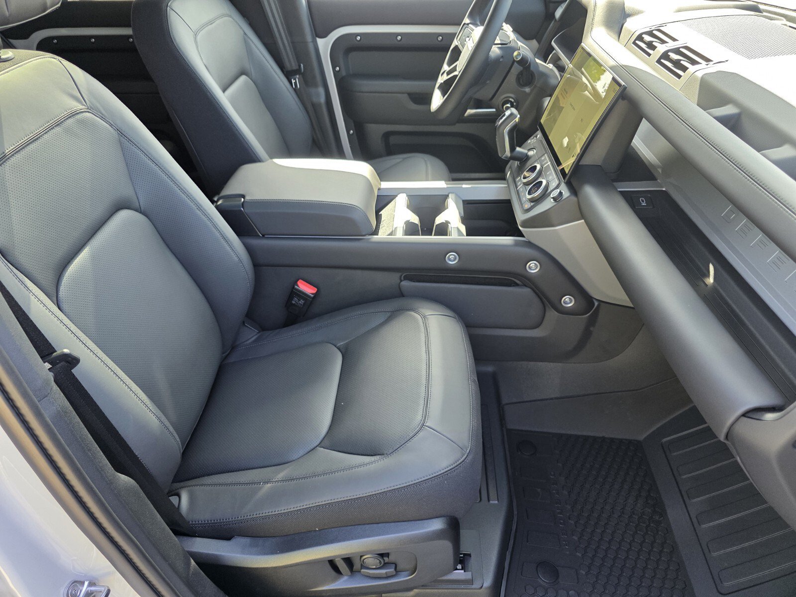New 2026 Land Rover Defender 110 X AWD/4WD image 3