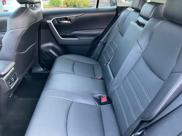 Used 2022 Toyota RAV4 XLE Premium FWD image 17