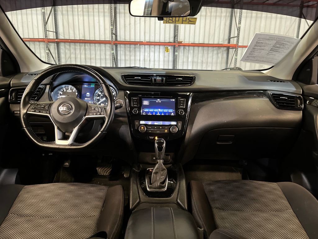 Used 2021 Nissan Rogue Sport SV image 12